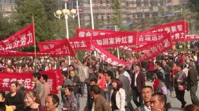 Guizhou / Chine : Des dizaines de milliers de manifestants contre un projet gouvernemental